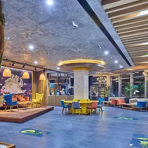 4* Hotel Ibis Airport